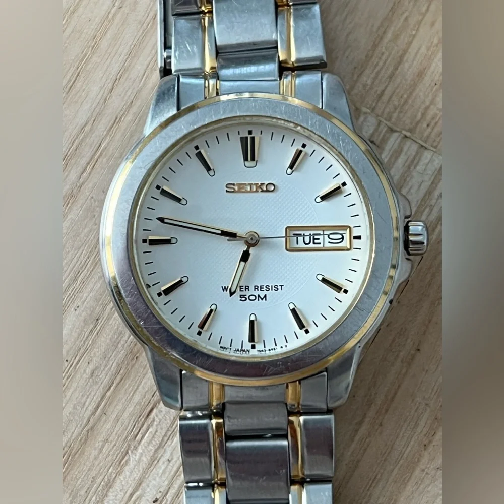 Seiko Vintage Men’s Watch White Dial Date Window Two-Tone Bracelet New Crystal